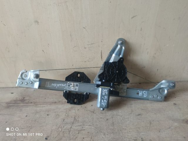 bontott DACIA SANDERO Bal hátsó Ablakemelő Szerkezet (Elektromos)