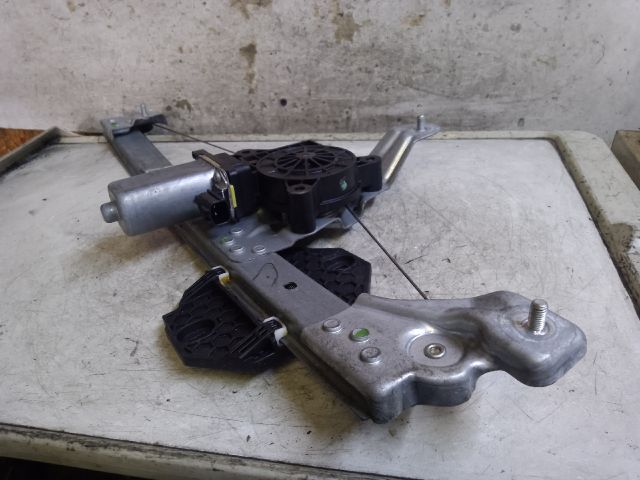 bontott DACIA SANDERO Bal hátsó Ablakemelő Szerkezet (Elektromos)