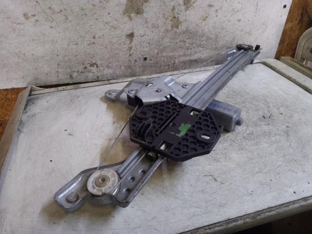 bontott DACIA SANDERO Bal hátsó Ablakemelő Szerkezet (Elektromos)