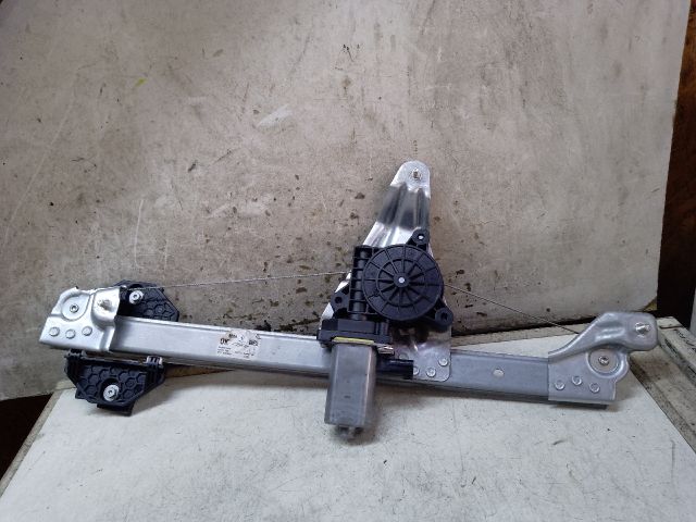 bontott DACIA SANDERO Bal hátsó Ablakemelő Szerkezet (Elektromos)