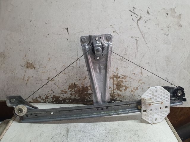 bontott DACIA SANDERO Bal hátsó Ablakemelő Szerkezet (Mechanikus)