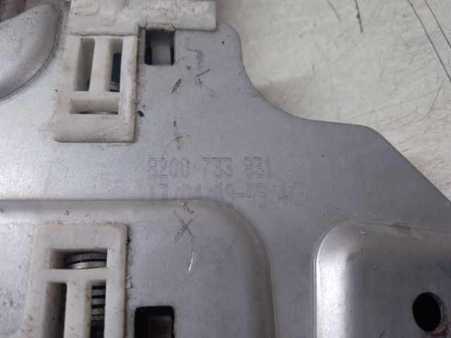 bontott DACIA SANDERO Bal hátsó Ablakemelő Szerkezet (Mechanikus)