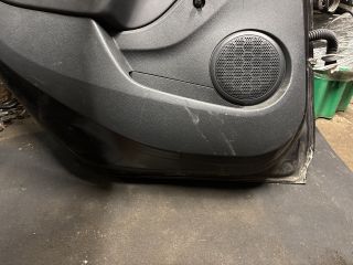 bontott DACIA SANDERO Bal hátsó Ajtó (Részeivel)