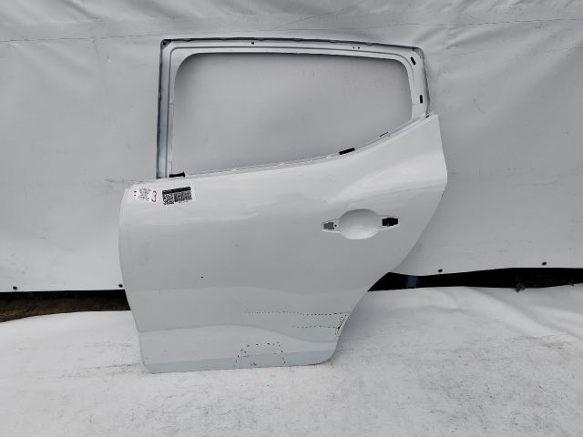 bontott DACIA SANDERO Bal hátsó Ajtó (Üres lemez)