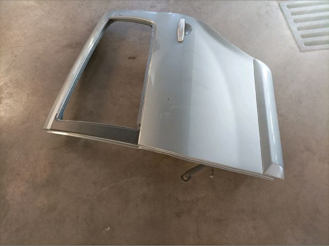 bontott DACIA SANDERO Bal hátsó Ajtó (Üres lemez)