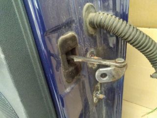 bontott DACIA SANDERO Bal hátsó Ajtóhatároló