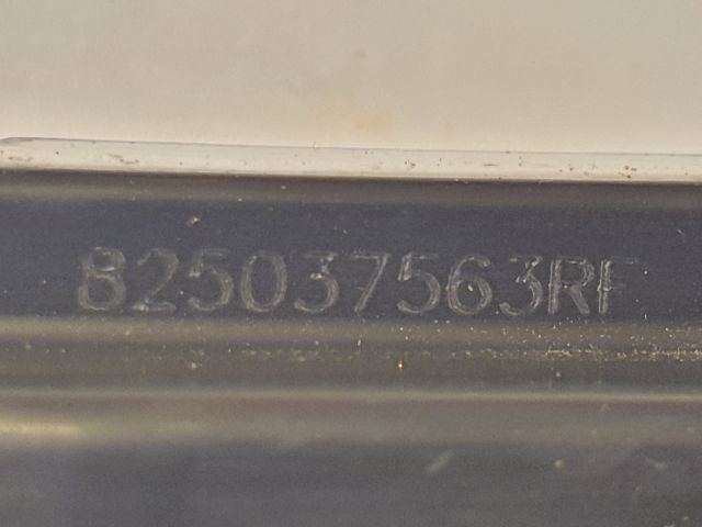 bontott DACIA SANDERO Bal hátsó Ajtózár