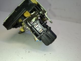 bontott DACIA SANDERO Bal hátsó Ajtózár