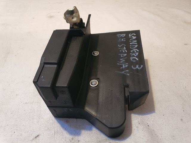 bontott DACIA SANDERO Bal hátsó Ajtózár