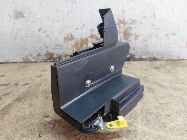 bontott DACIA SANDERO Bal hátsó Ajtózár