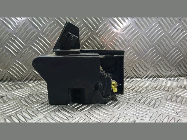 bontott DACIA SANDERO Bal hátsó Ajtózár