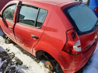 bontott DACIA SANDERO Bal hátsó Ajtózár