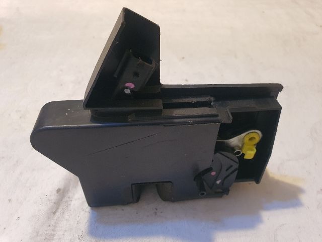 bontott DACIA SANDERO Bal hátsó Ajtózár