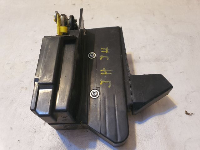 bontott DACIA SANDERO Bal hátsó Ajtózár