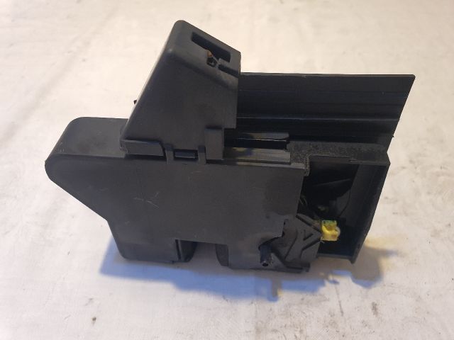 bontott DACIA SANDERO Bal hátsó Ajtózár