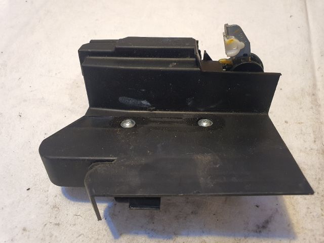 bontott DACIA SANDERO Bal hátsó Ajtózár