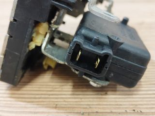 bontott DACIA SANDERO Bal hátsó Ajtózár