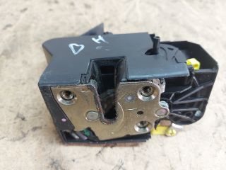 bontott DACIA SANDERO Bal hátsó Ajtózár