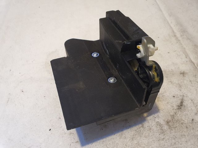 bontott DACIA SANDERO Bal hátsó Ajtózár