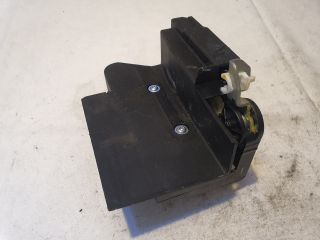 bontott DACIA SANDERO Bal hátsó Ajtózár