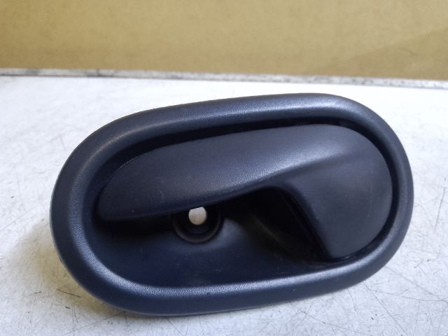 bontott DACIA SANDERO Bal hátsó Belső Kilincs