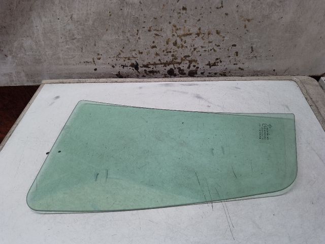 bontott DACIA SANDERO Bal hátsó Fixüveg (Ajtóban)