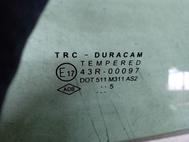 bontott DACIA SANDERO Bal hátsó Fixüveg (Ajtóban)