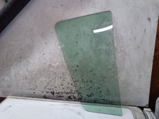 bontott DACIA SANDERO Bal hátsó Fixüveg (Ajtóban)