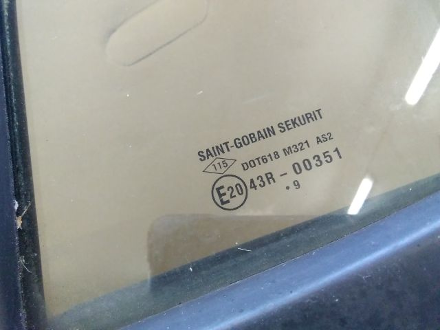 bontott DACIA SANDERO Bal hátsó Fixüveg (Ajtóban)