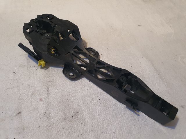 bontott DACIA SANDERO Bal hátsó Külső Kilincsfészek