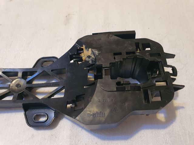 bontott DACIA SANDERO Bal hátsó Külső Kilincsfészek