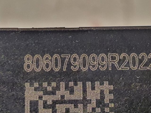 bontott DACIA SANDERO Bal hátsó Külső Kilincsfészek