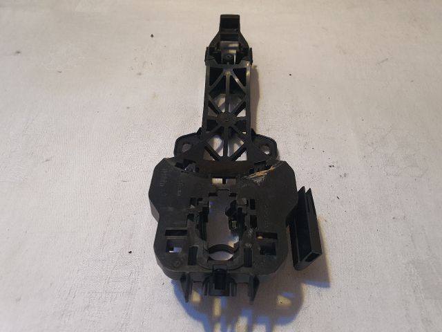 bontott DACIA SANDERO Bal hátsó Külső Kilincsfészek