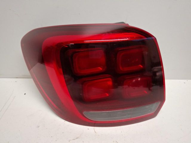 bontott DACIA SANDERO Bal Hátsó Lámpa