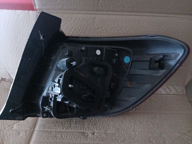 bontott DACIA SANDERO Bal Hátsó Lámpa