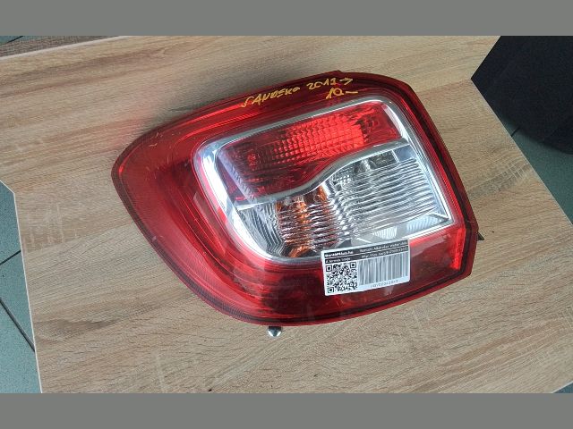 bontott DACIA SANDERO Bal Hátsó Lámpa