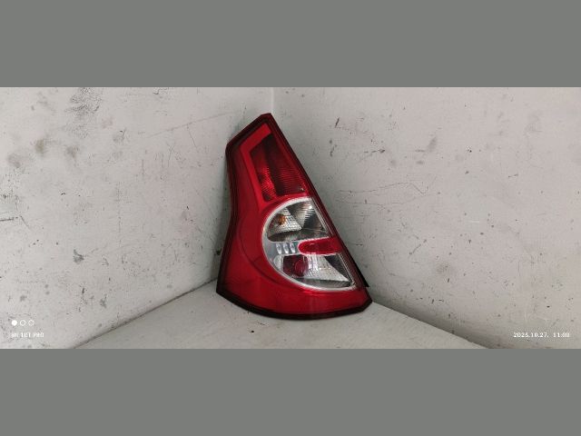 bontott DACIA SANDERO Bal Hátsó Lámpa