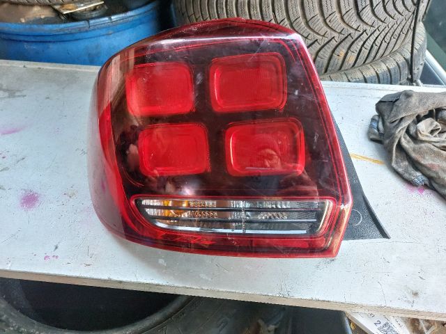 bontott DACIA SANDERO Bal Hátsó Lámpa