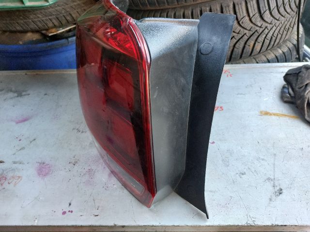 bontott DACIA SANDERO Bal Hátsó Lámpa