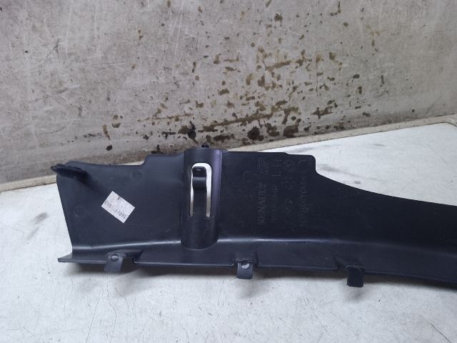 bontott DACIA SANDERO Bal hátsó Oldal Lökhárító Tartó (Műanyag)