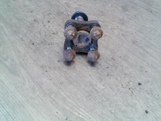 bontott DACIA SANDERO Bal hátsó Tengelycsonk