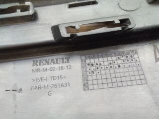 bontott DACIA SANDERO Bal Ködlámpa Rács