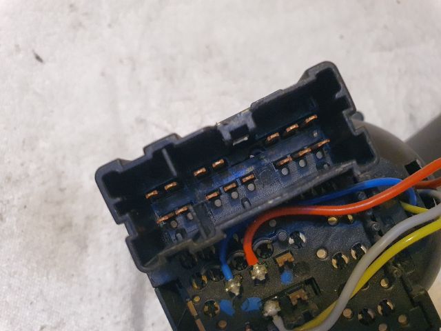 bontott DACIA SANDERO Bal Kormánykapcsoló Irányjelző