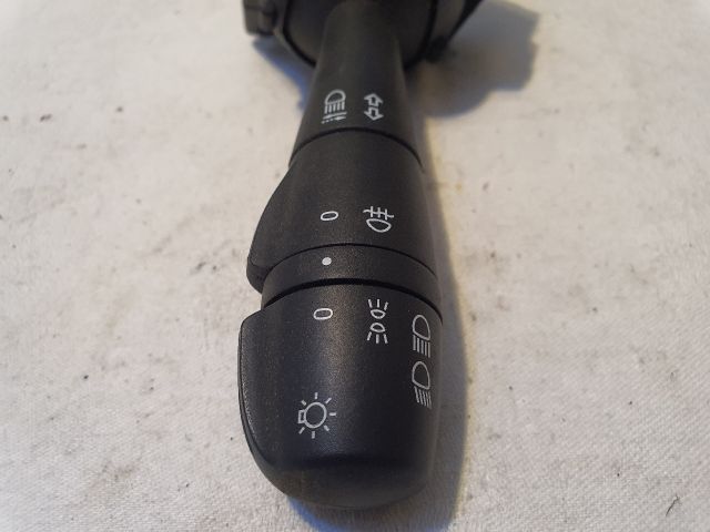 bontott DACIA SANDERO Bal Kormánykapcsoló Irányjelző