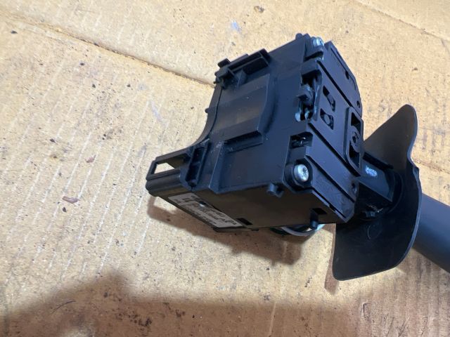 bontott DACIA SANDERO Bal Kormánykapcsoló Irányjelző