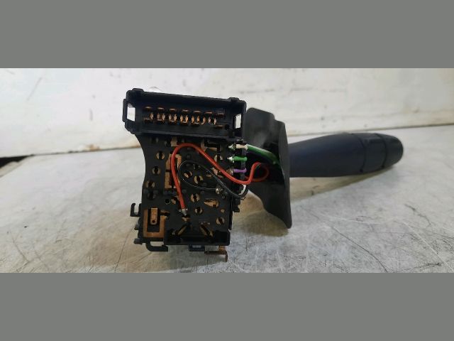 bontott DACIA SANDERO Bal Kormánykapcsoló Irányjelző