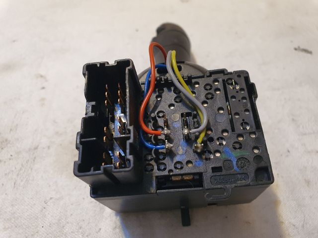 bontott DACIA SANDERO Bal Kormánykapcsoló Irányjelző