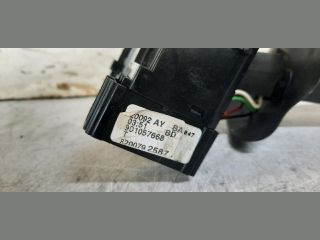 bontott DACIA SANDERO Bal Kormánykapcsoló Irányjelző