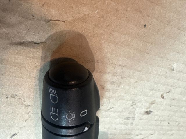 bontott DACIA SANDERO Bal Kormánykapcsoló Irányjelző