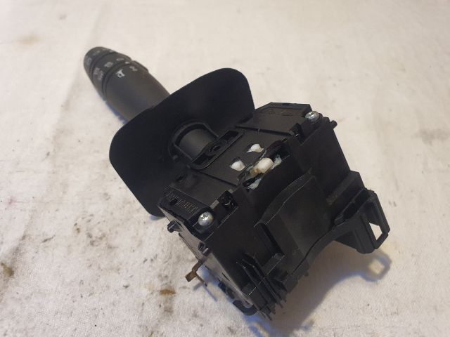 bontott DACIA SANDERO Bal Kormánykapcsoló Irányjelző